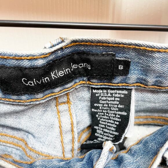 Calvin Klein Regular Wash Flare Midrise Jeans Women’s size 8 - Picture 5 of 6